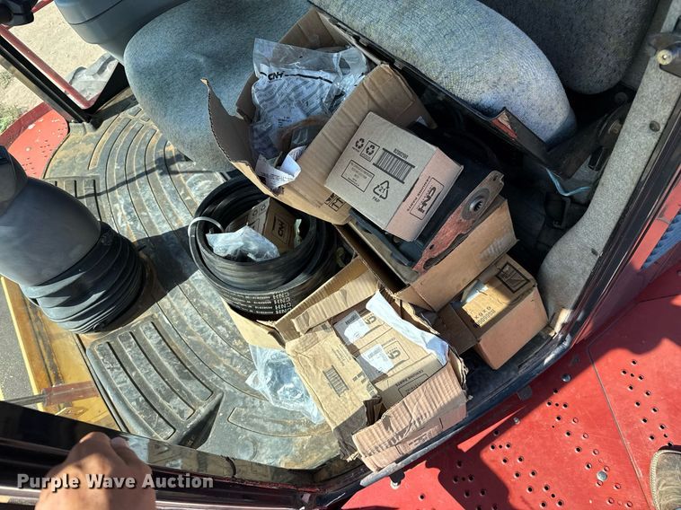 image for item DK6959 2009 New Holland H8080 swather / windrower