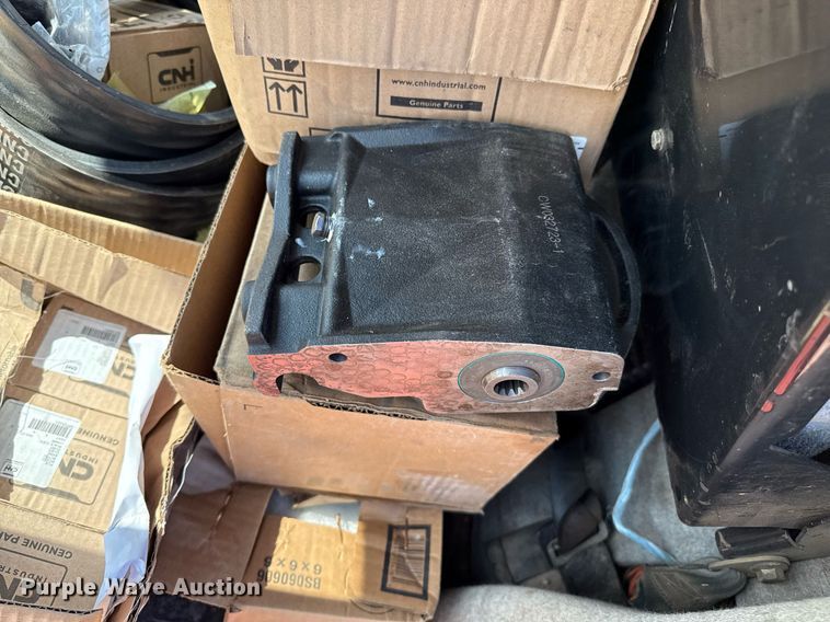 image for item DK6959 2009 New Holland H8080 swather / windrower