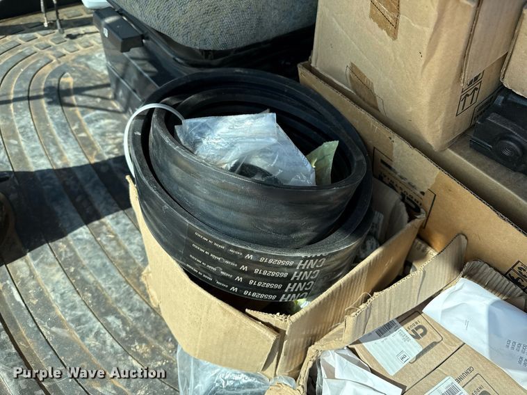 image for item DK6959 2009 New Holland H8080 swather / windrower