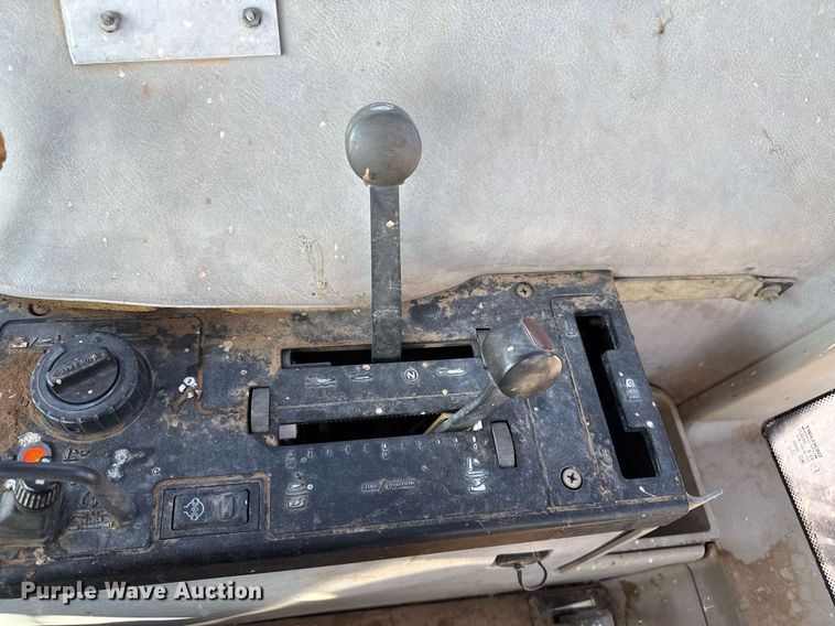 image for item DK6960 Case IH 5240 MFWD tractor