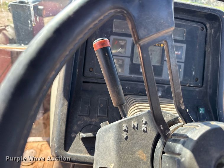 image for item DK6960 Case IH 5240 MFWD tractor