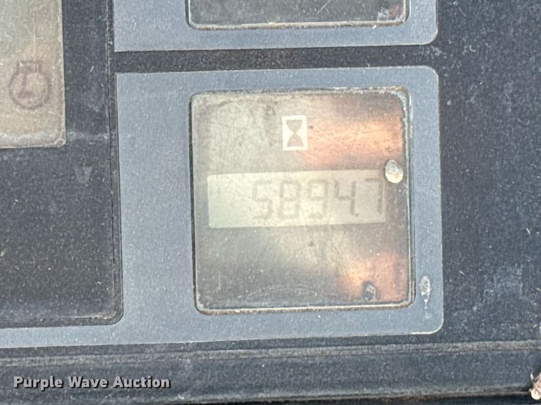 image for item DK6960 Case IH 5240 MFWD tractor