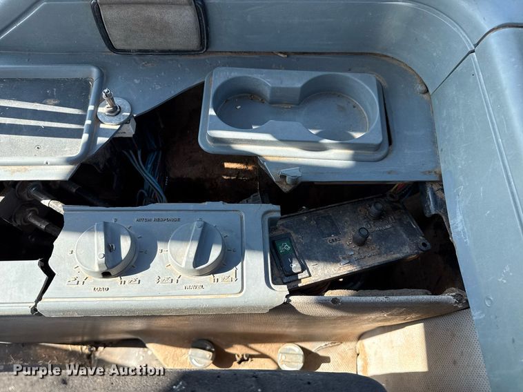 image for item DK6962 1998 Case IH 8930 MFWD tractor