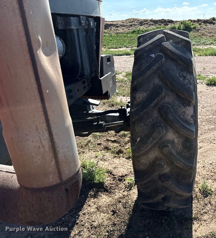 image for item DK6962 1998 Case IH 8930 MFWD tractor