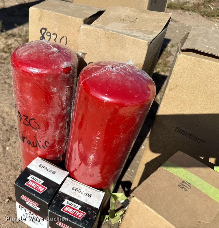 image for item DK6962 1998 Case IH 8930 MFWD tractor