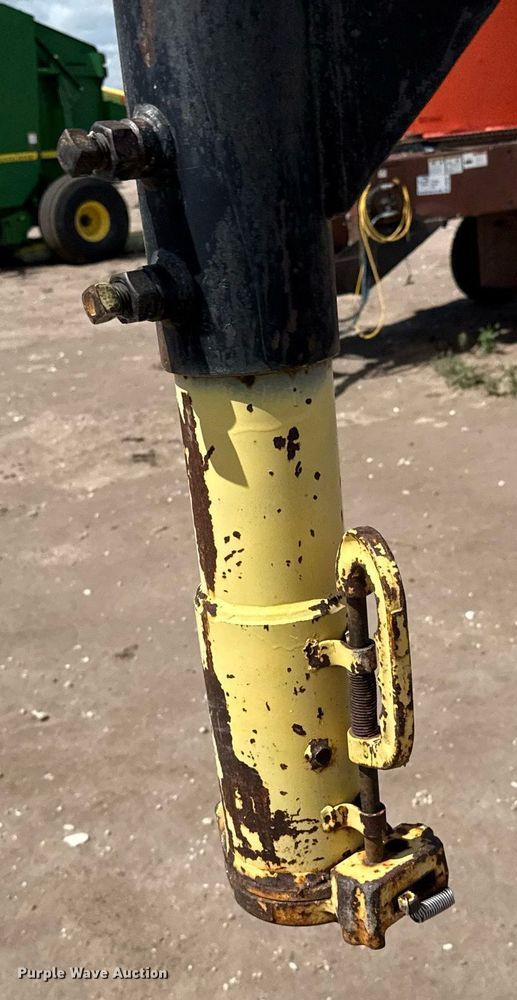 image for item DK6966 Hay bale trailer