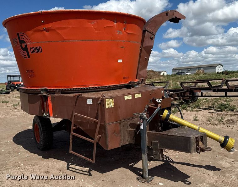 image for item DK6967 Burrows Roto-Grind 1090 tub grinder