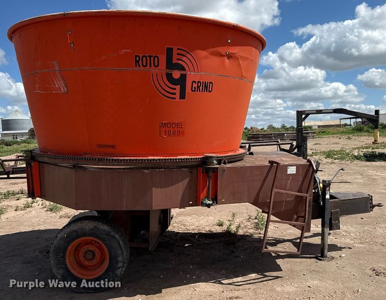 image for item DK6967 Burrows Roto-Grind 1090 tub grinder