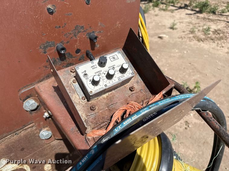 image for item DK6967 Burrows Roto-Grind 1090 tub grinder