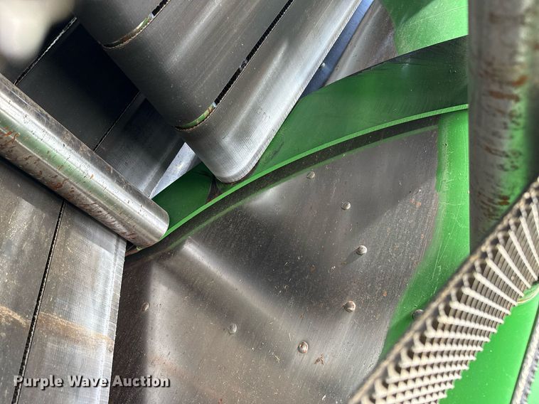 image for item DK6968 John Deere 569 MegaWidePlus round baler