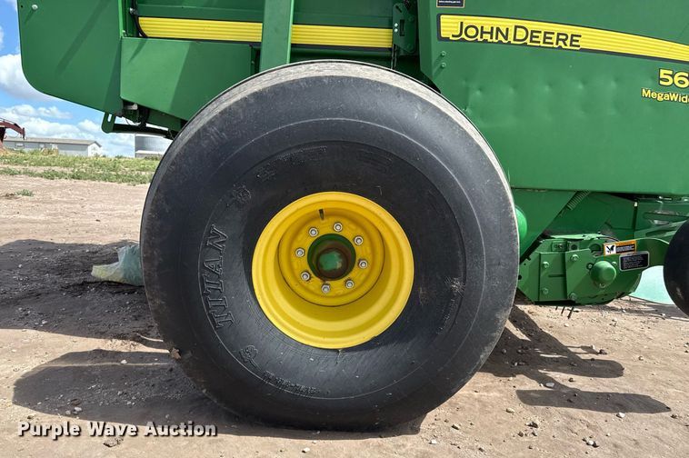 image for item DK6968 John Deere 569 MegaWidePlus round baler
