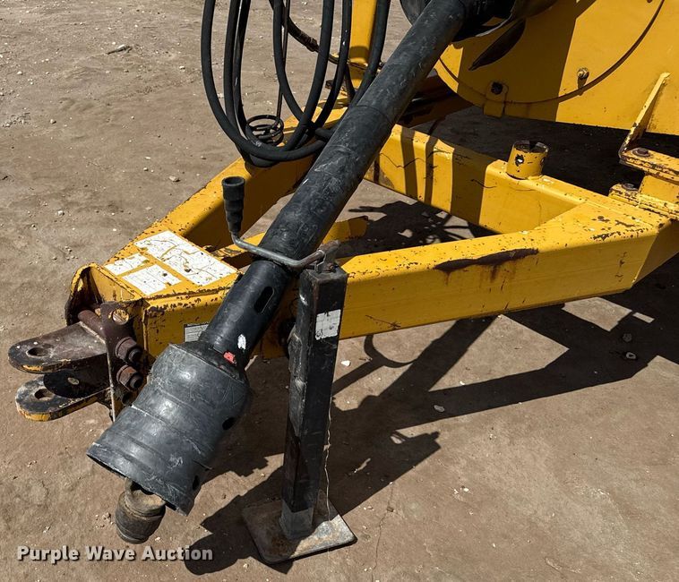 image for item DK6969 1999 Vermeer BP6800 bale processor