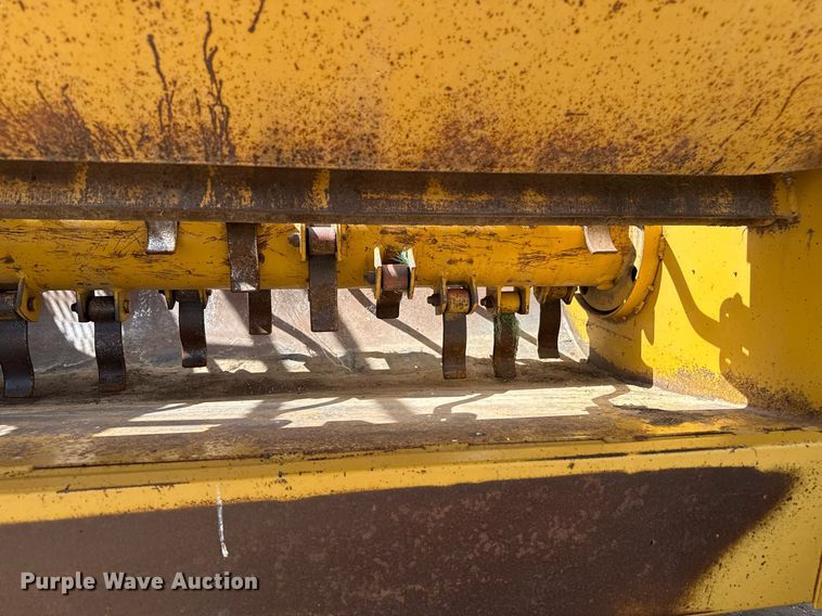 image for item DK6969 1999 Vermeer BP6800 bale processor