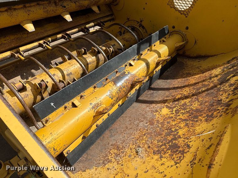 image for item DK6969 1999 Vermeer BP6800 bale processor