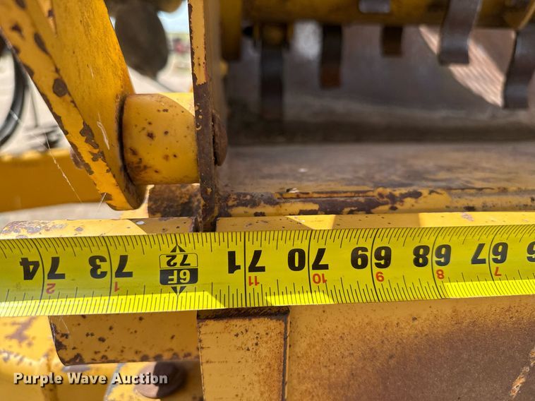 image for item DK6969 1999 Vermeer BP6800 bale processor