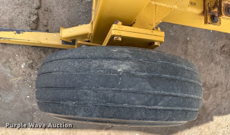 image for item DK6969 1999 Vermeer BP6800 bale processor