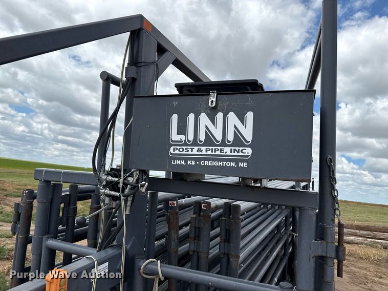 image for item DK6972 Linn Post & Pipe, Inc. Wrangler livestock panel trailer 