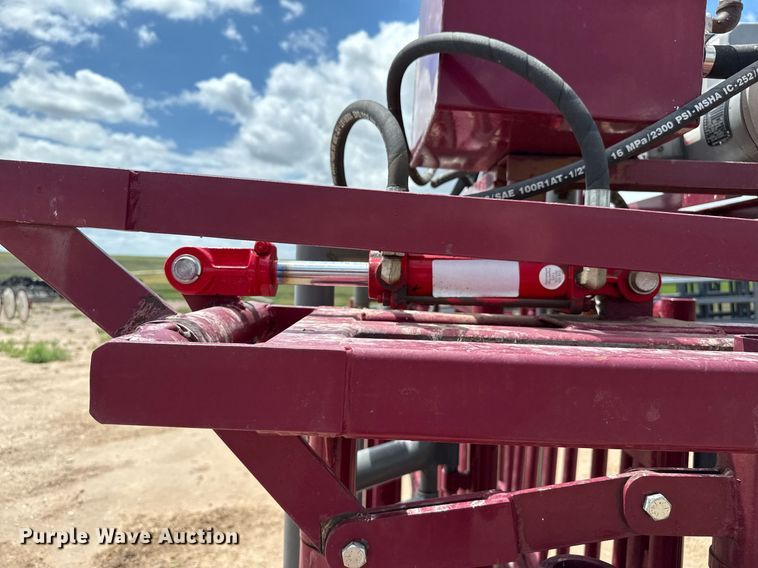 image for item DK6973 WW Stampede livestock squeeze chute