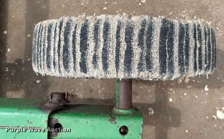 image for item DK6975 John Deere 1518 batwing rotary mower