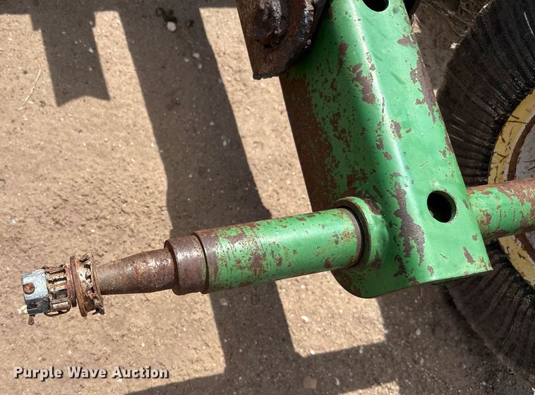 image for item DK6975 John Deere 1518 batwing rotary mower