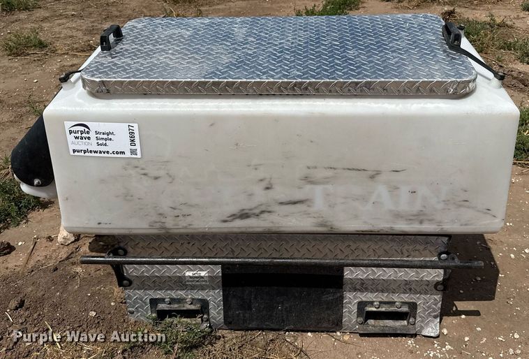 image for item DK6977 Feed Train cake feeder