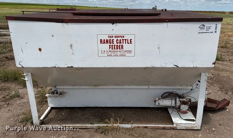 image for item DK6978 T &  S Trip Hopper cake feeder