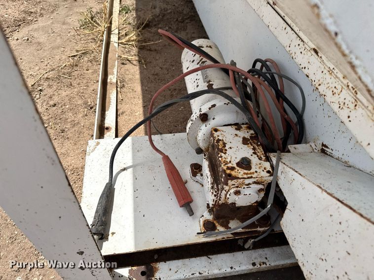 image for item DK6978 T &  S Trip Hopper cake feeder