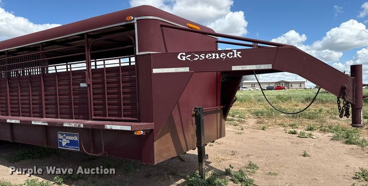 image for item DK6981 2013 Gooseneck Trailer  13-32x68B7.2B1 livestock trailer