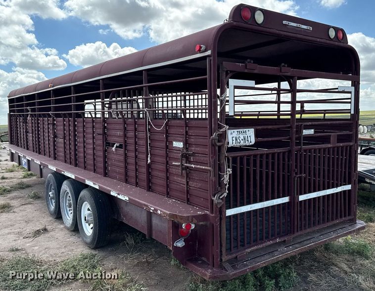 image for item DK6981 2013 Gooseneck Trailer  13-32x68B7.2B1 livestock trailer