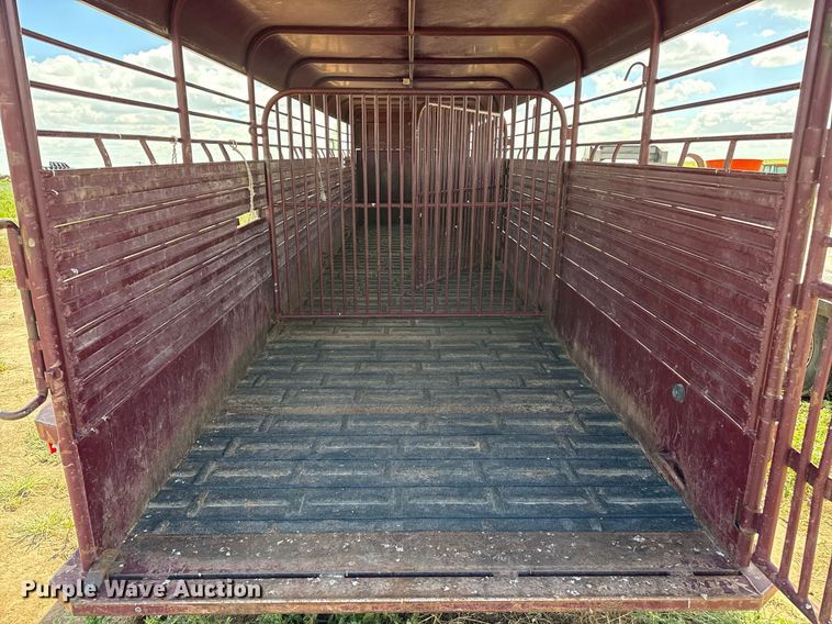 image for item DK6981 2013 Gooseneck Trailer  13-32x68B7.2B1 livestock trailer