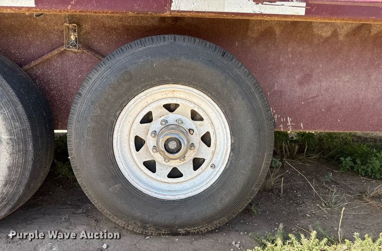 image for item DK6981 2013 Gooseneck Trailer  13-32x68B7.2B1 livestock trailer