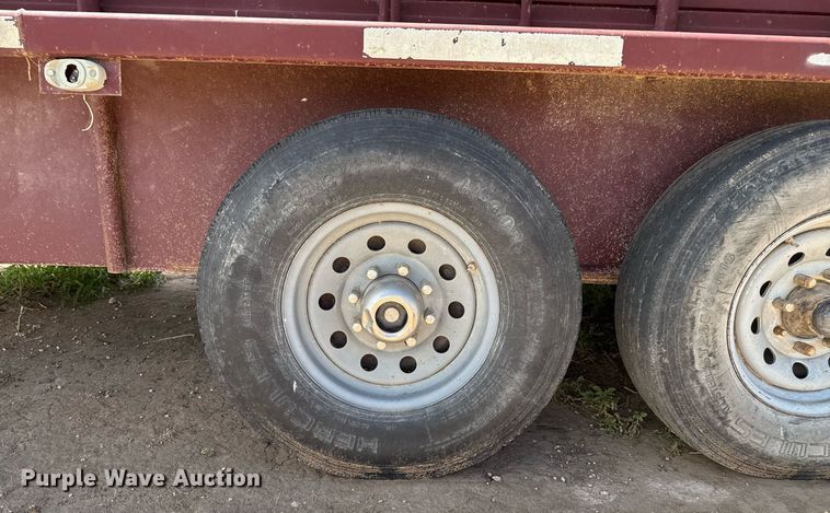 image for item DK6981 2013 Gooseneck Trailer  13-32x68B7.2B1 livestock trailer