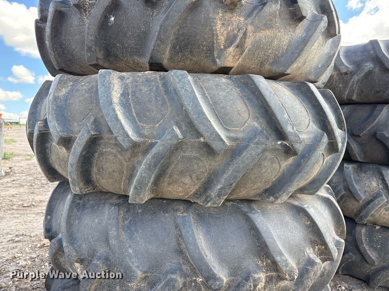 image for item DK6984 (31) irrigation pivot tires and wheels