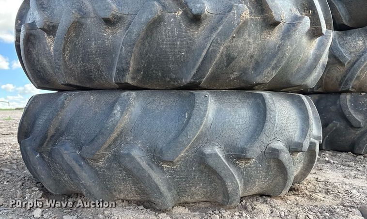 image for item DK6984 (31) irrigation pivot tires and wheels