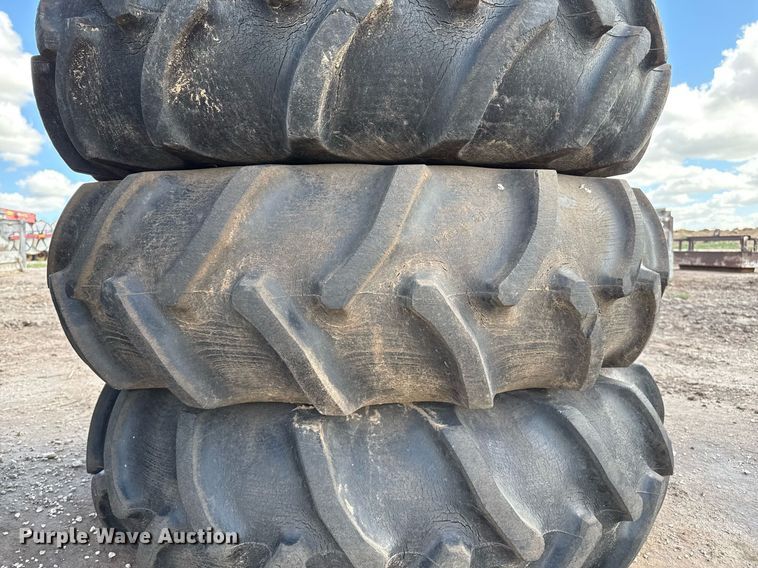 image for item DK6984 (31) irrigation pivot tires and wheels