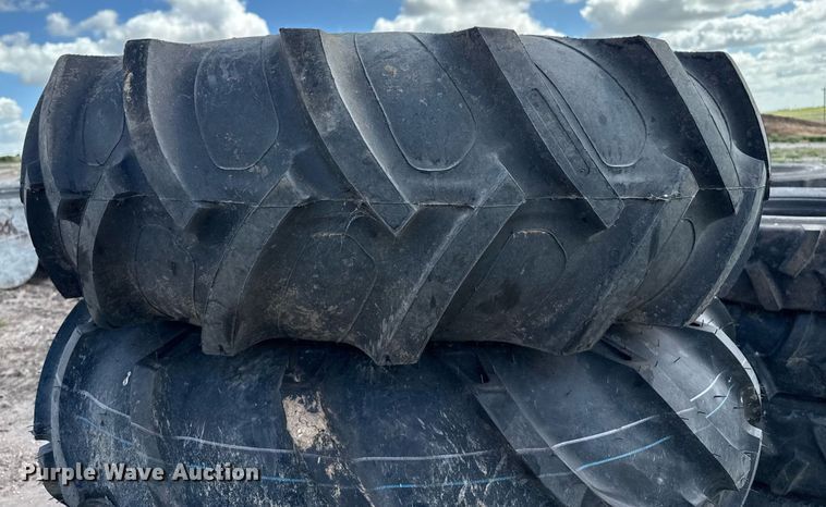 image for item DK6984 (31) irrigation pivot tires and wheels