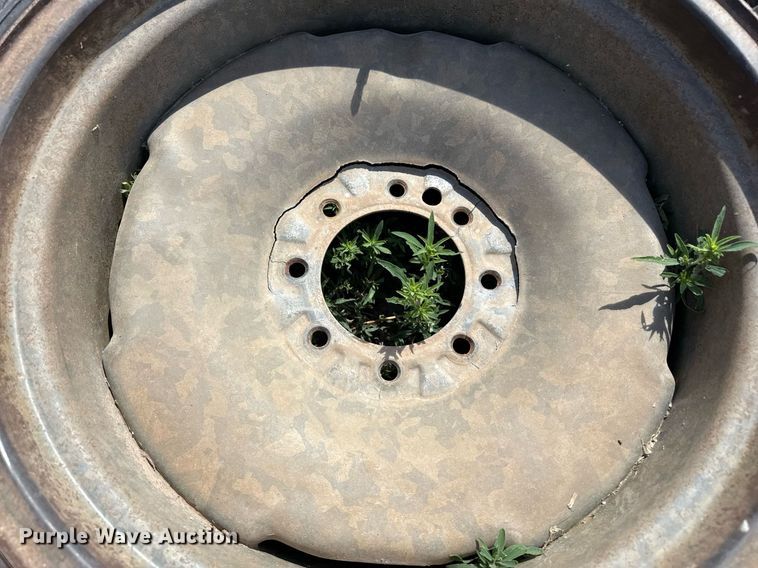 image for item DK6984 (31) irrigation pivot tires and wheels