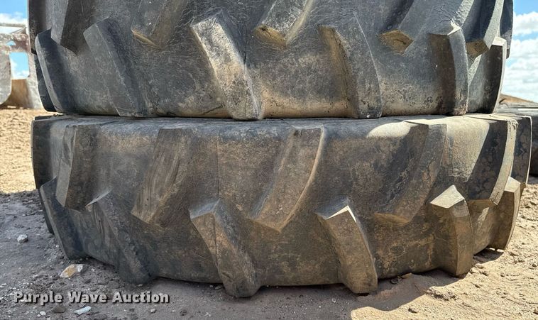 image for item DK6984 (31) irrigation pivot tires and wheels