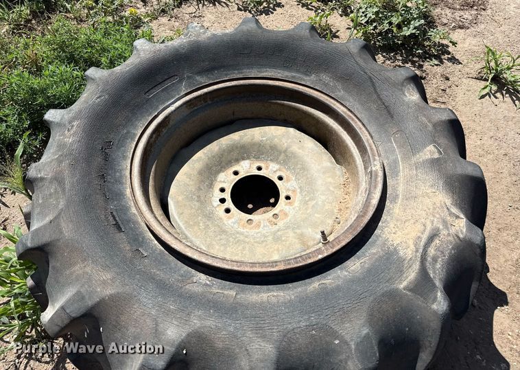 image for item DK6984 (31) irrigation pivot tires and wheels