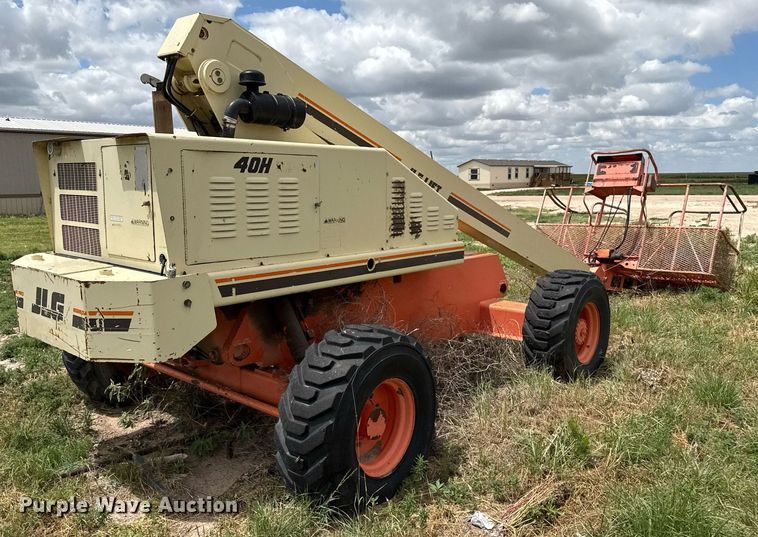 image for item DK6986 1998 JLG 40H boom lift