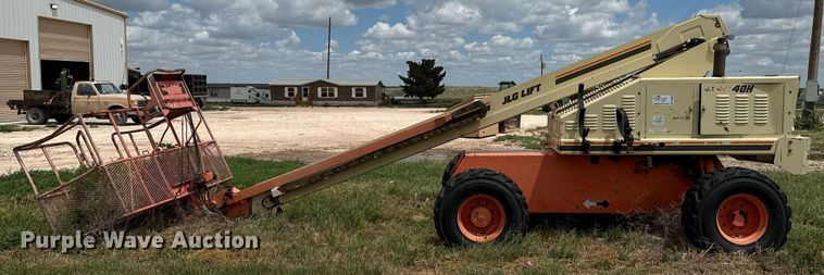 image for item DK6986 1998 JLG 40H boom lift