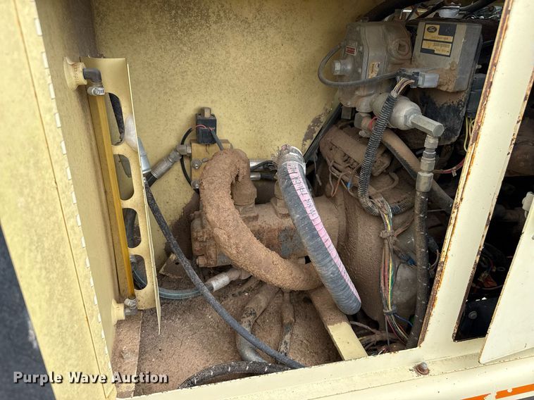 image for item DK6986 1998 JLG 40H boom lift