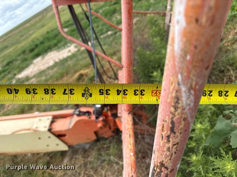 image for item DK6986 1998 JLG 40H boom lift