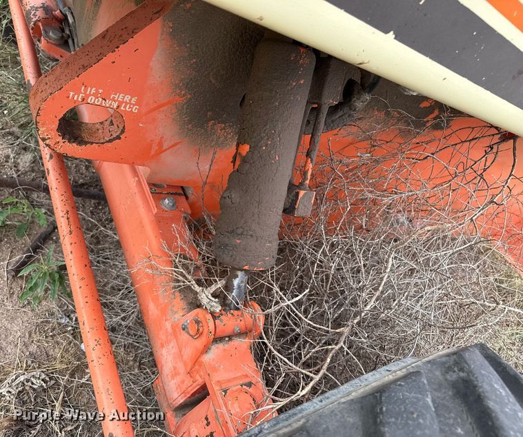 image for item DK6986 1998 JLG 40H boom lift