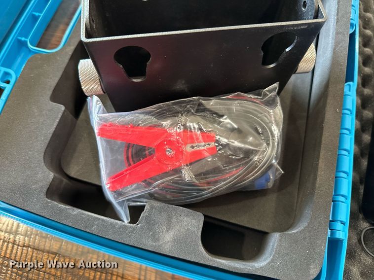 image for item DK6988 Te Pari scale indicator