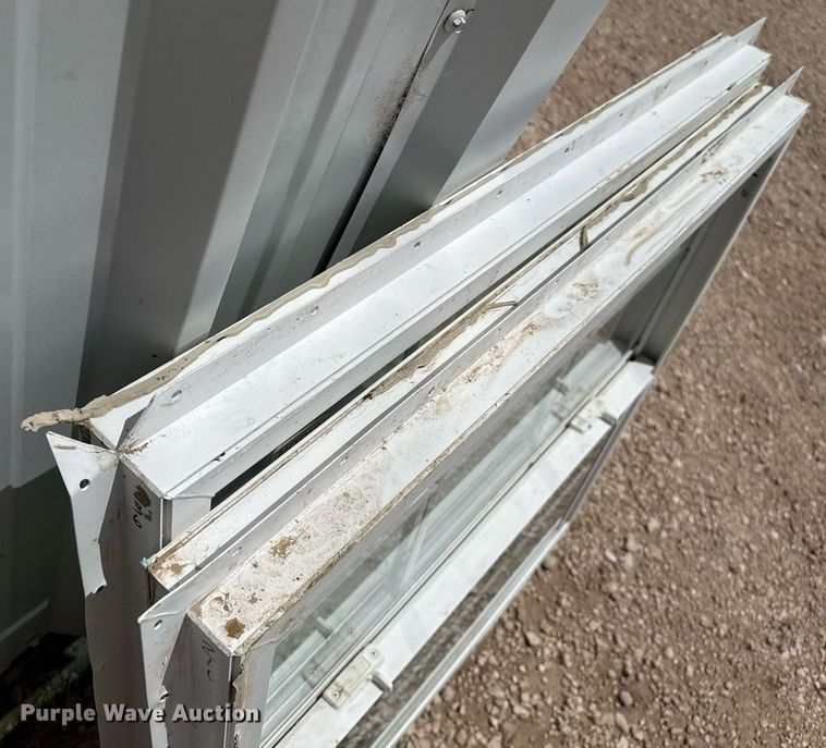 image for item DK6989 (5) windows