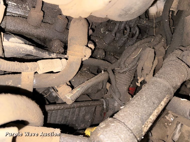 image for item DK6991 2013 Peterbilt 337 feed mixer truck