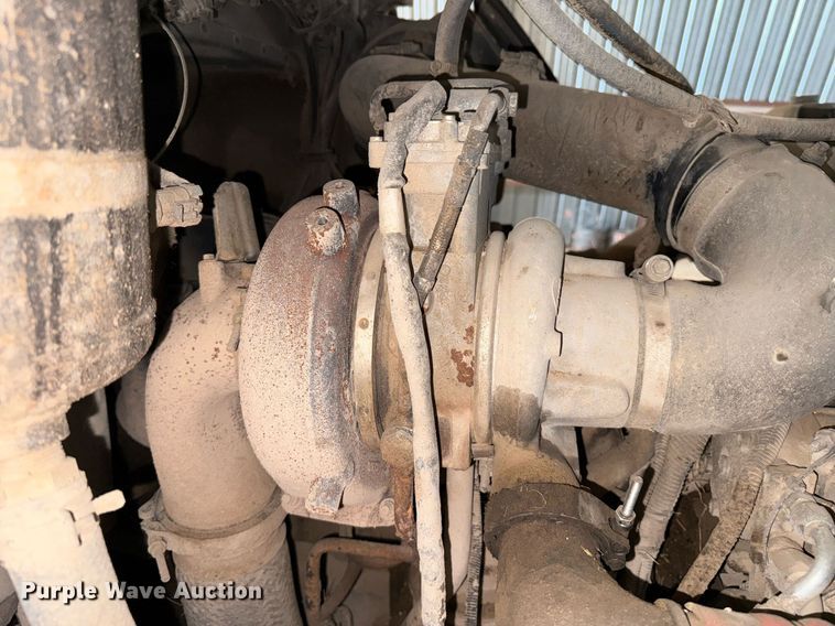 image for item DK6991 2013 Peterbilt 337 feed mixer truck