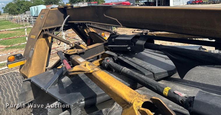 image for item DO0913 2024 Vermeer TM1410 disc mower