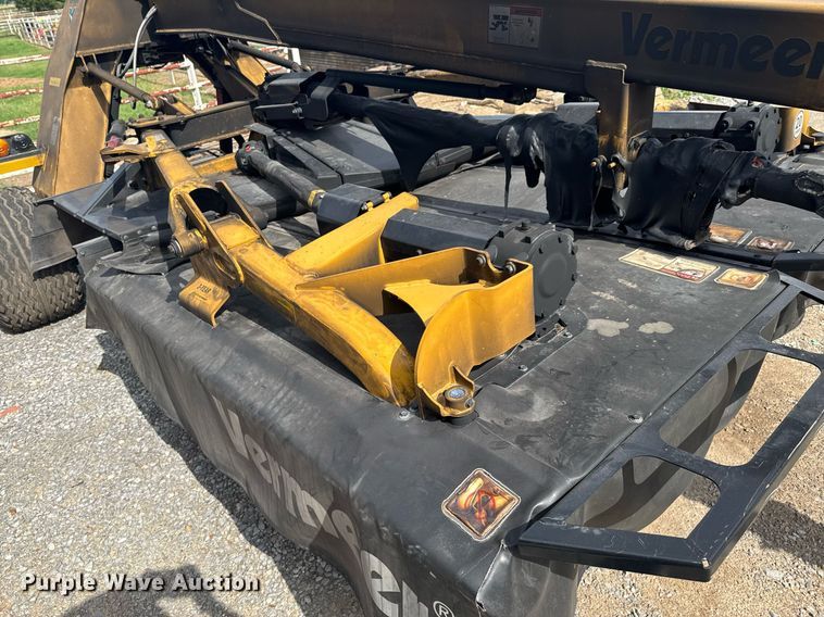 image for item DO0913 2024 Vermeer TM1410 disc mower
